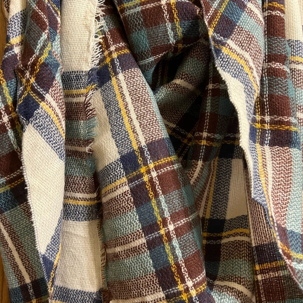 Scarf - Picture 2 of 2